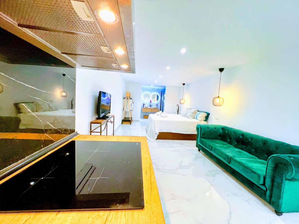 Apartament Garden Boutique El Faro Zewnętrze zdjęcie